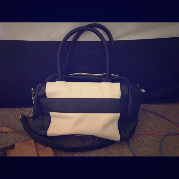 Purses - Picture 1 of 3